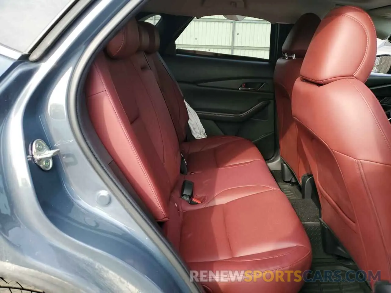 10 Photograph of a damaged car 3MVDMBCM2PM574041 MAZDA CX30 2023