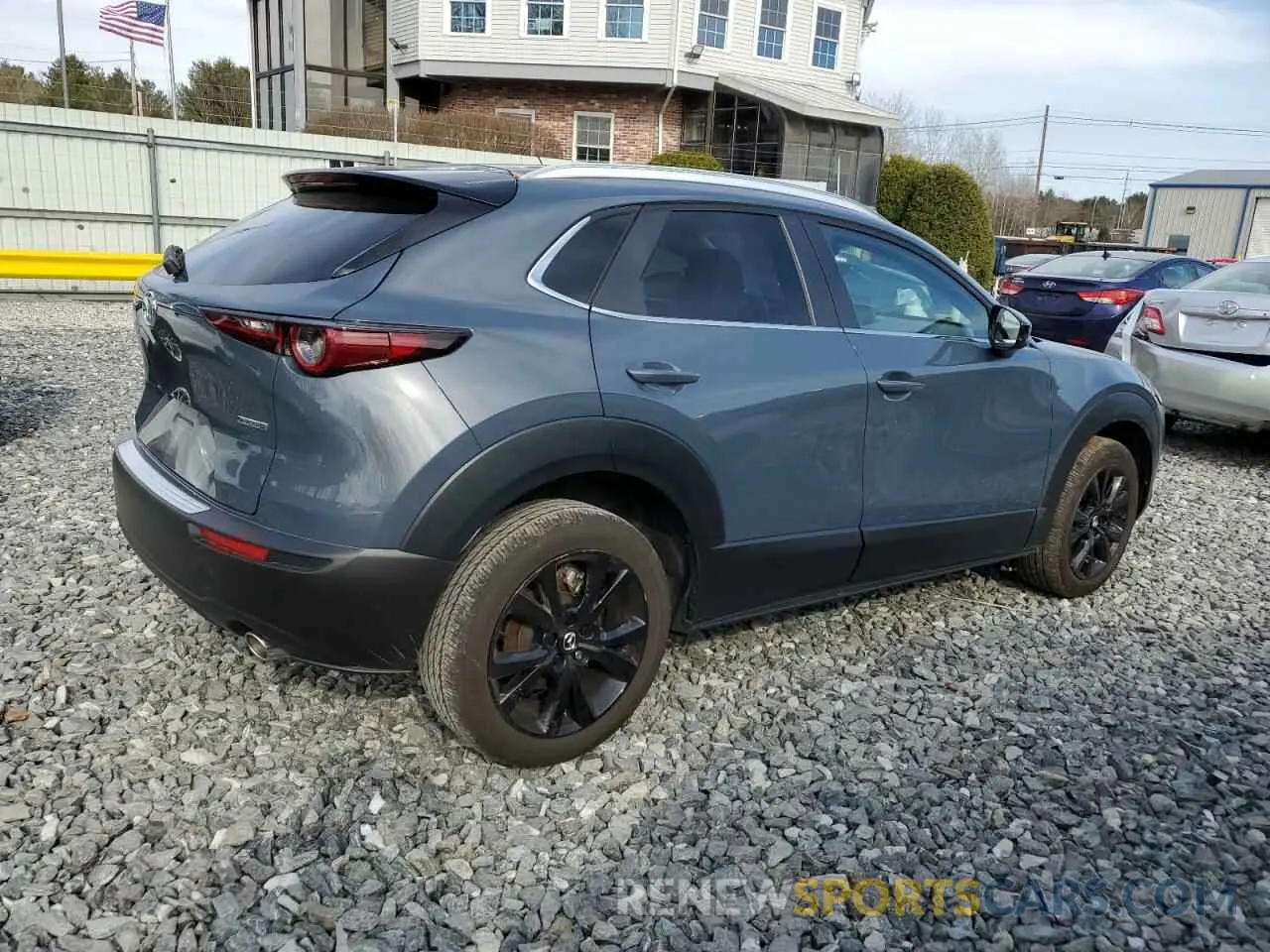 3 Photograph of a damaged car 3MVDMBCM2PM574041 MAZDA CX30 2023