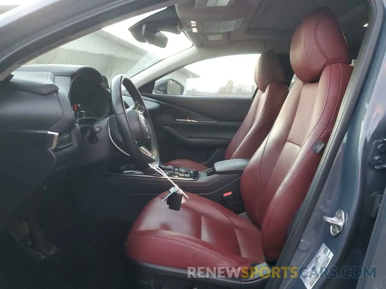 7 Photograph of a damaged car 3MVDMBCM3PM500403 MAZDA CX30 2023