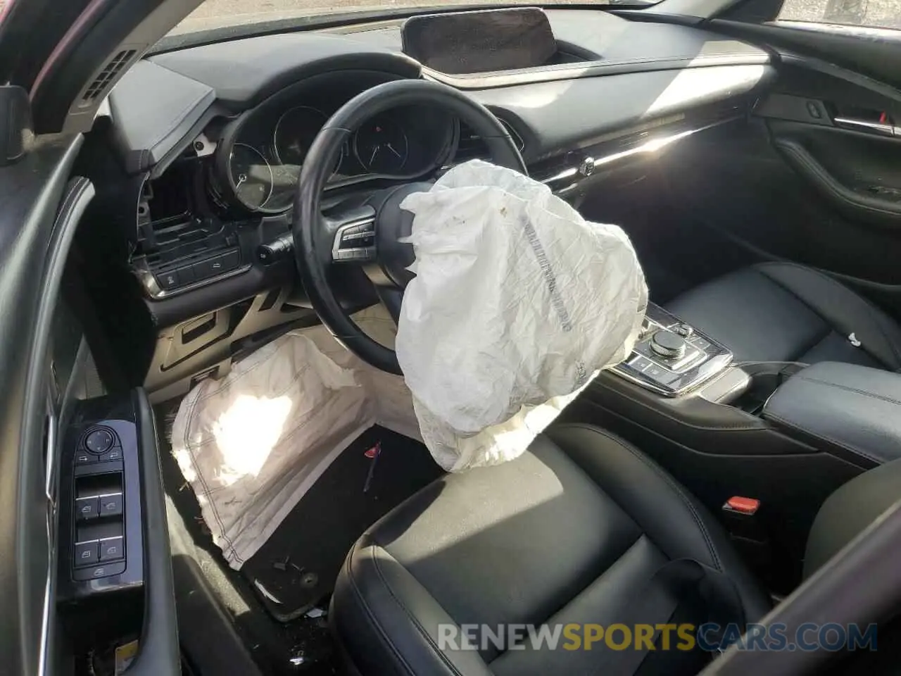 8 Photograph of a damaged car 3MVDMBCM3PM528539 MAZDA CX30 2023
