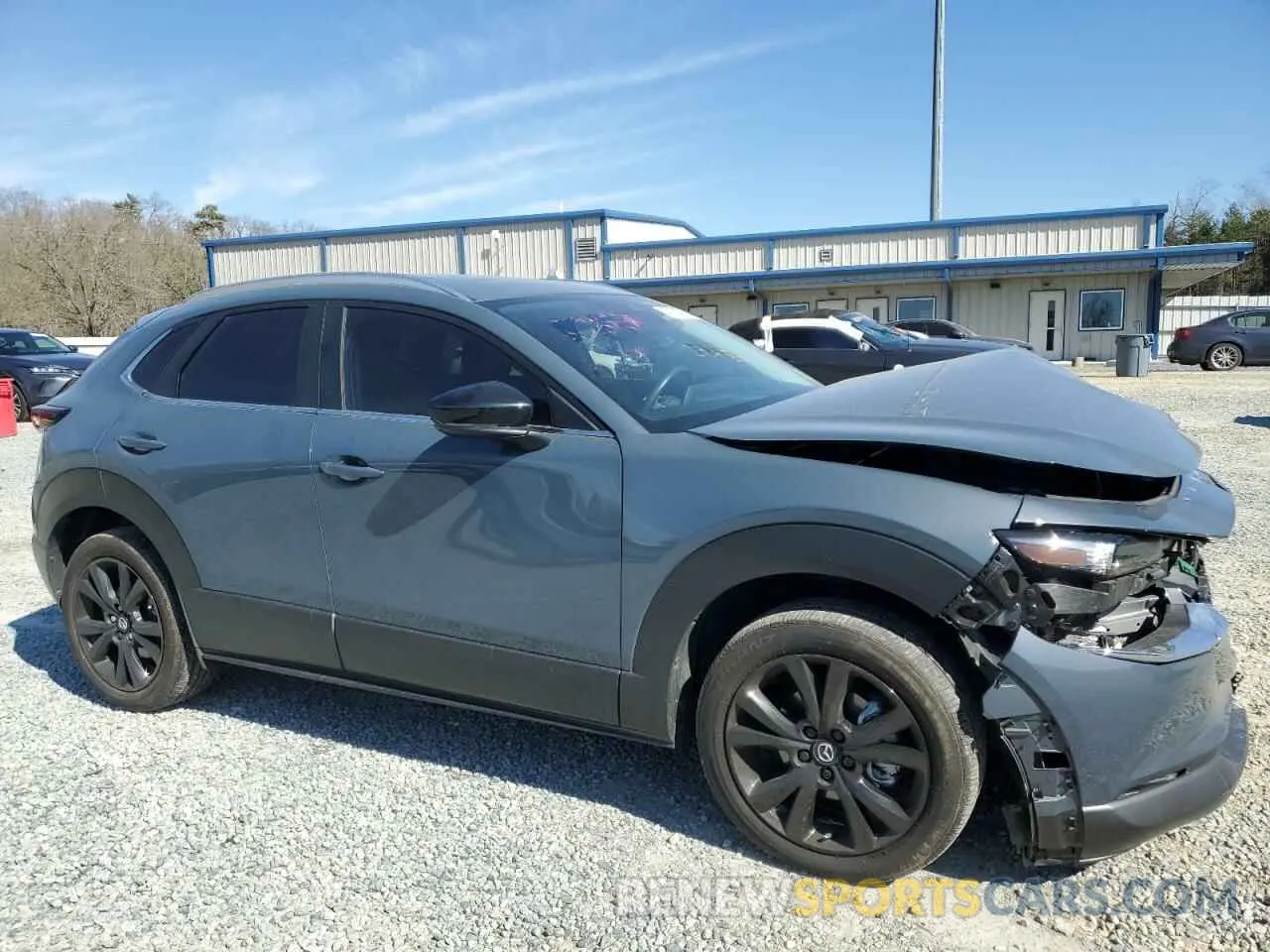 4 Photograph of a damaged car 3MVDMBCM8PM573587 MAZDA CX30 2023