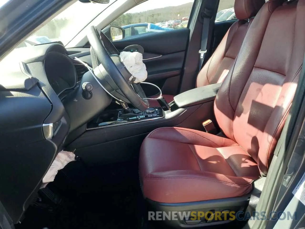 7 Photograph of a damaged car 3MVDMBCM8PM573587 MAZDA CX30 2023