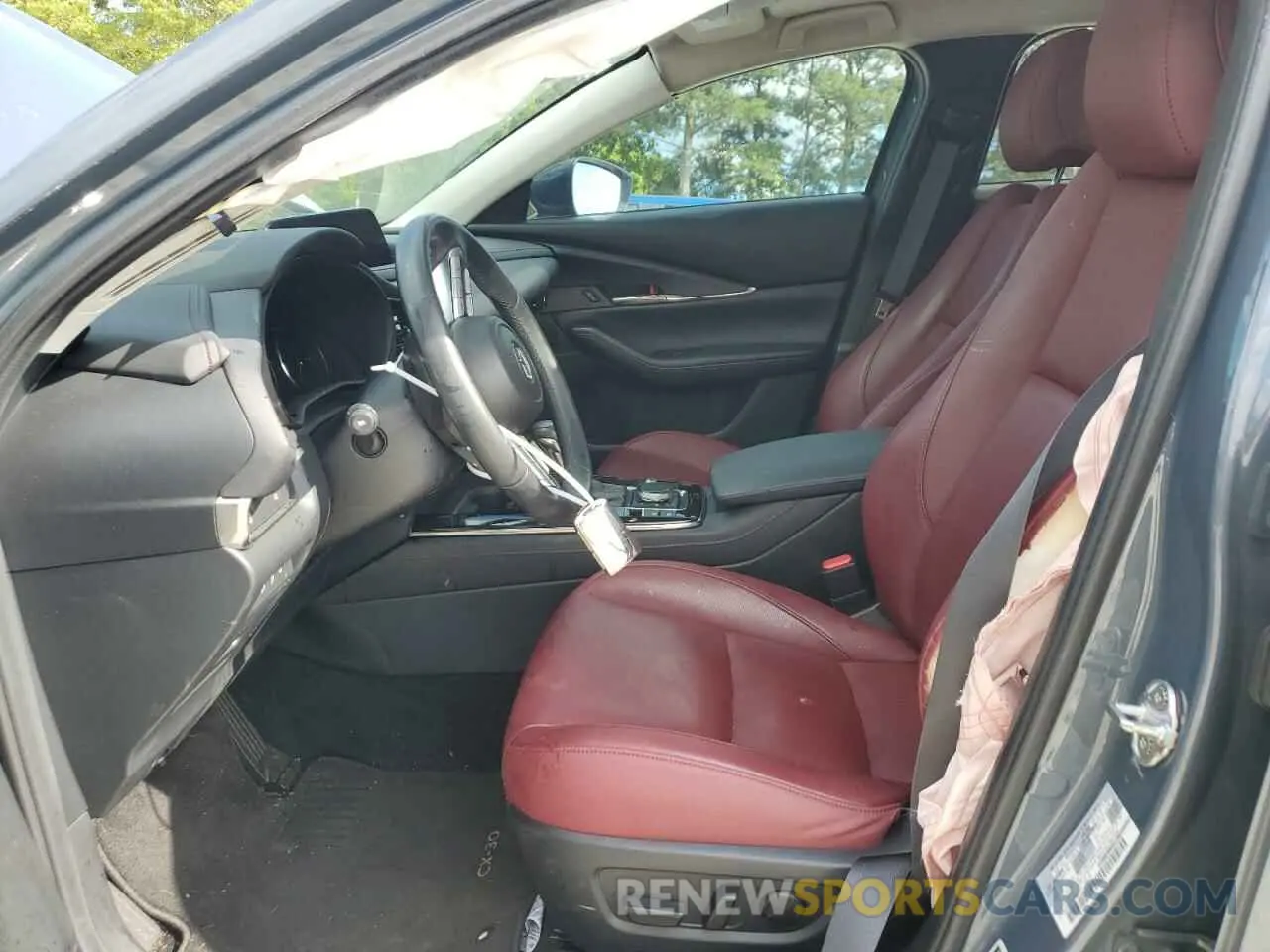 7 Photograph of a damaged car 3MVDMBCM9PM517237 MAZDA CX30 2023
