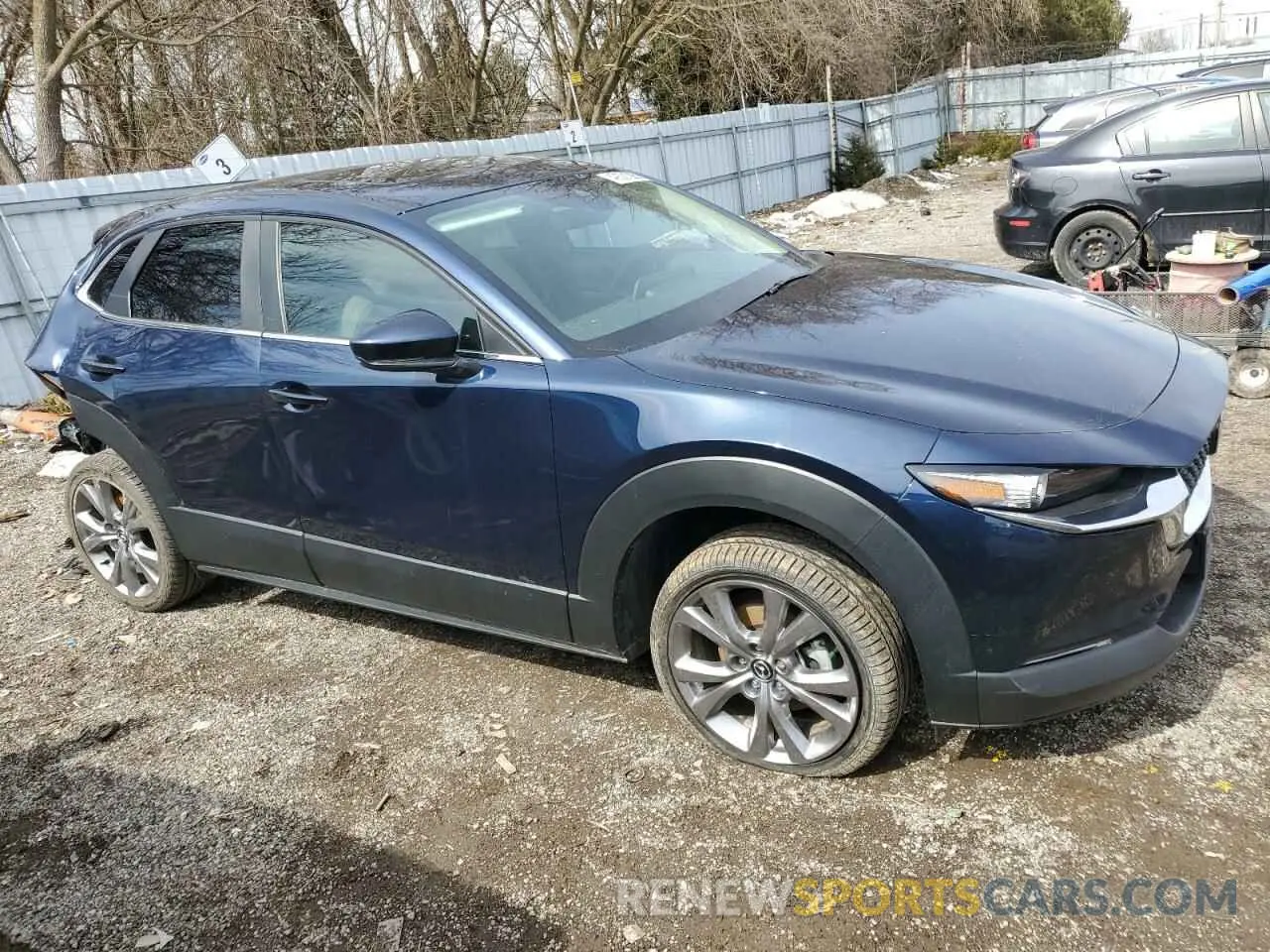 4 Photograph of a damaged car 3MVDMBCMXPM501581 MAZDA CX30 2023