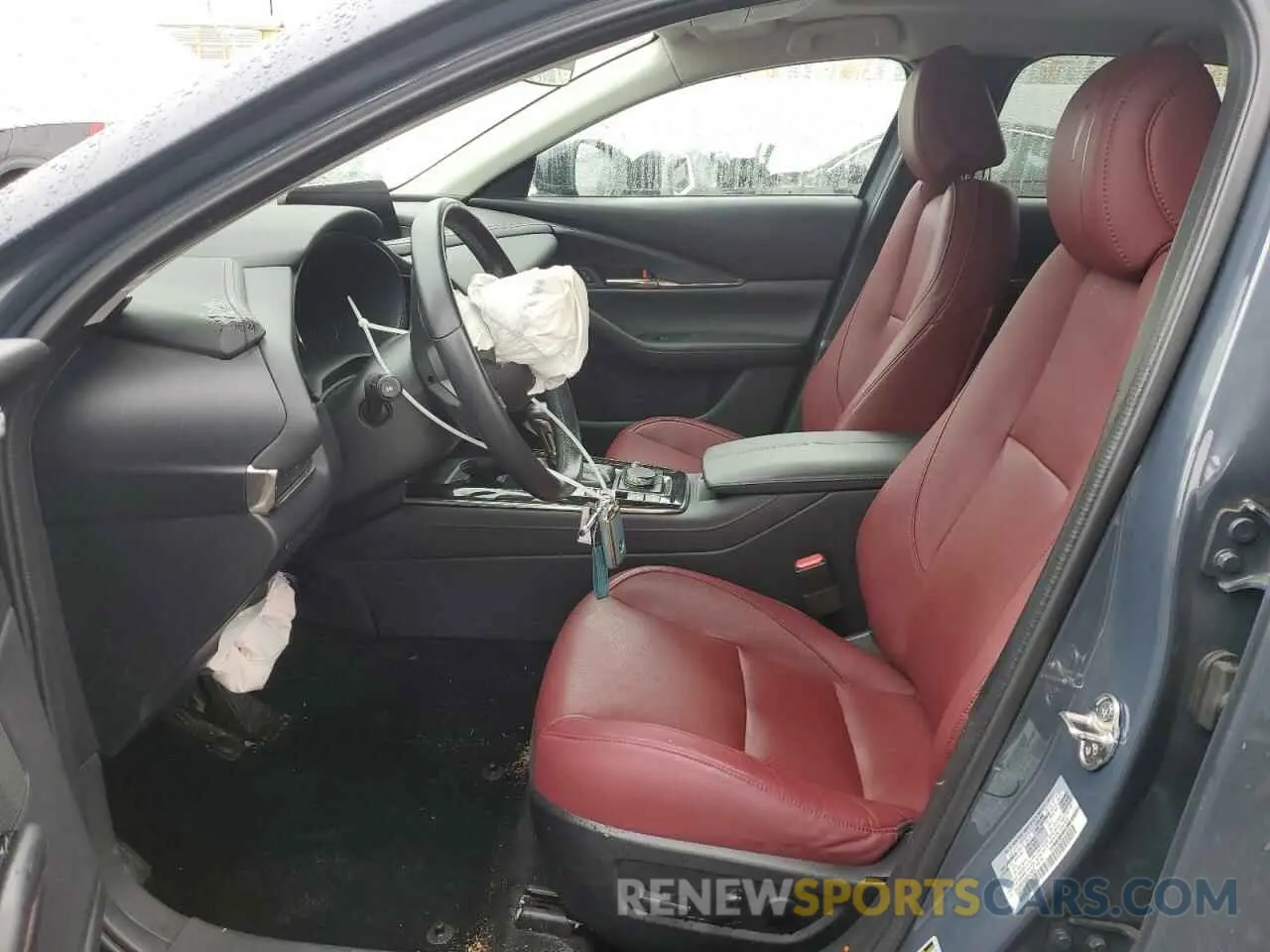 7 Photograph of a damaged car 3MVDMBCMXPM542809 MAZDA CX30 2023