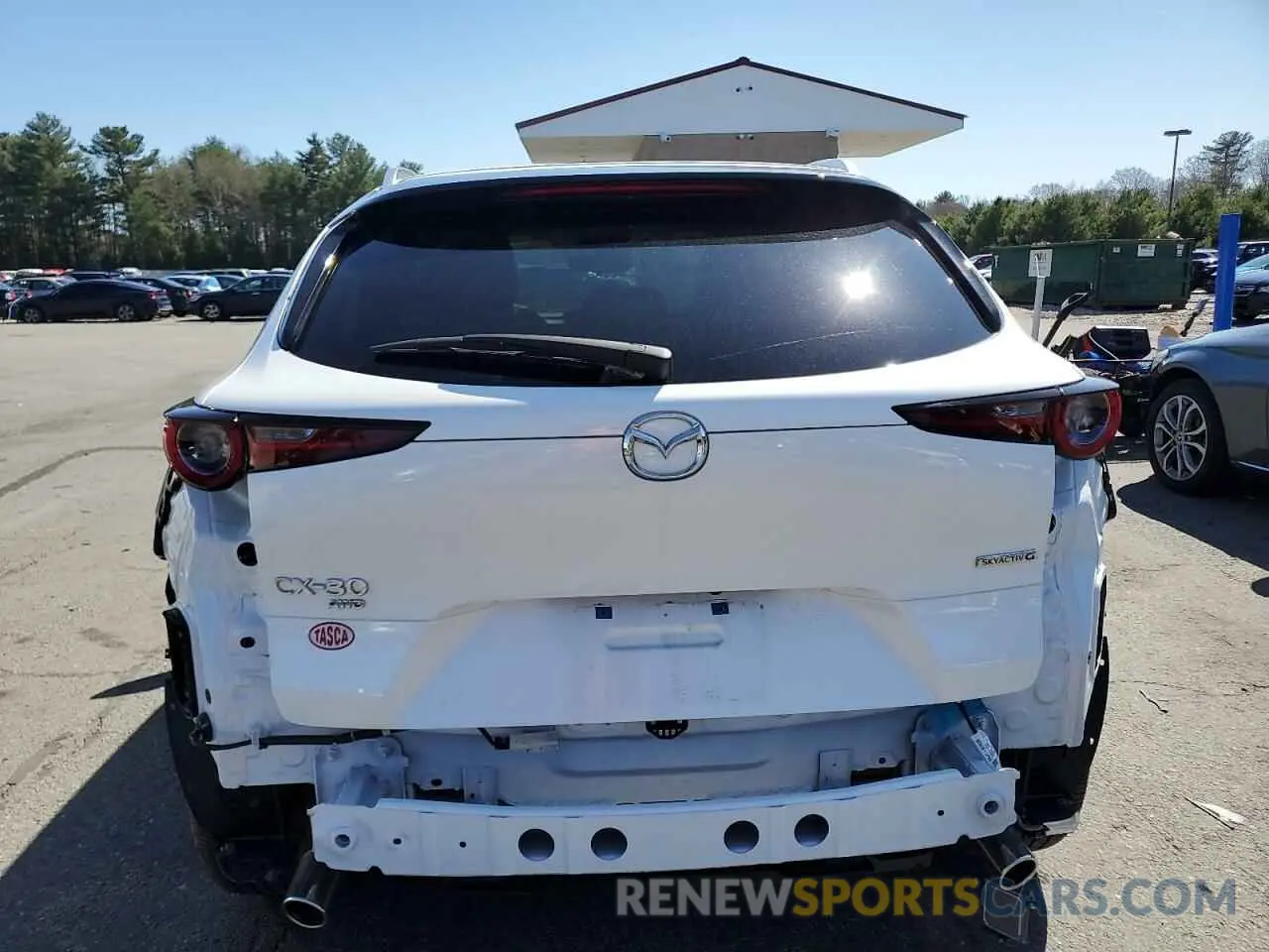6 Photograph of a damaged car 3MVDMBCMXPM547654 MAZDA CX30 2023