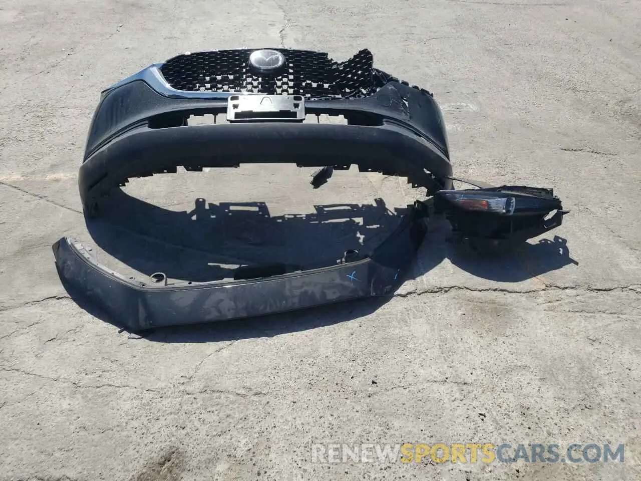 15 Photograph of a damaged car 3MVDMBCMXPM550988 MAZDA CX30 2023