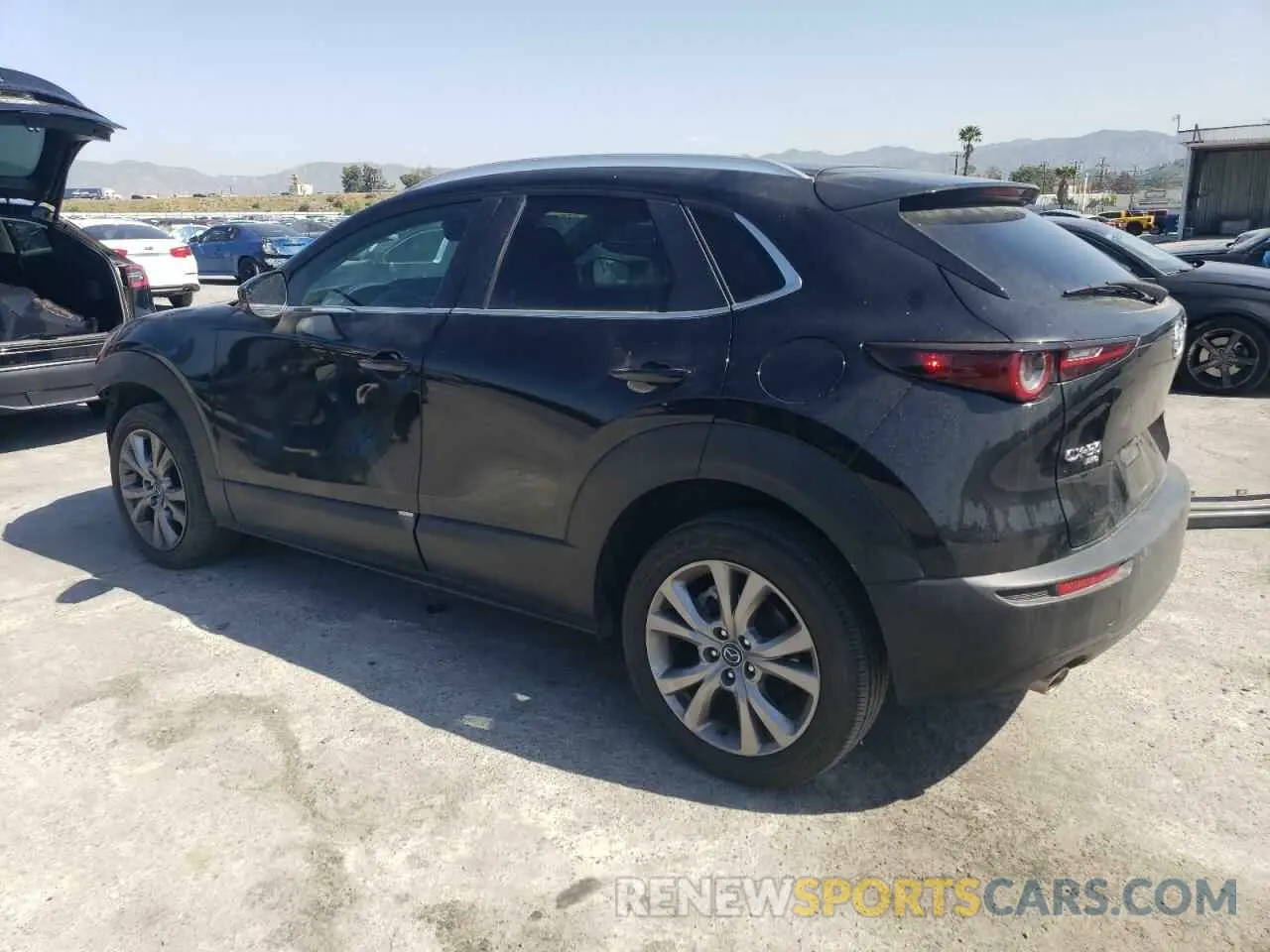 2 Photograph of a damaged car 3MVDMBCMXPM550988 MAZDA CX30 2023