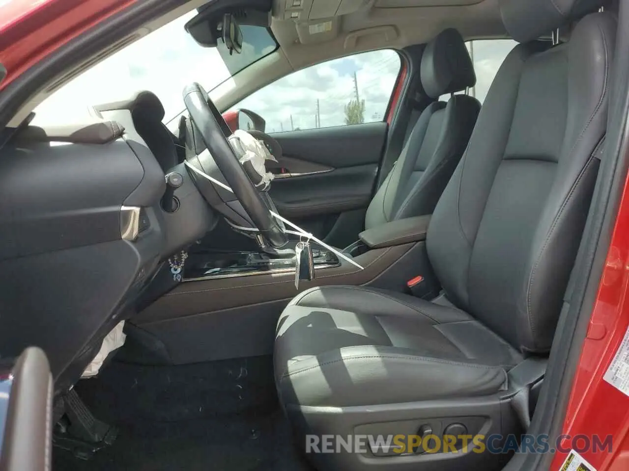 7 Photograph of a damaged car 3MVDMBDM0PM504875 MAZDA CX30 2023