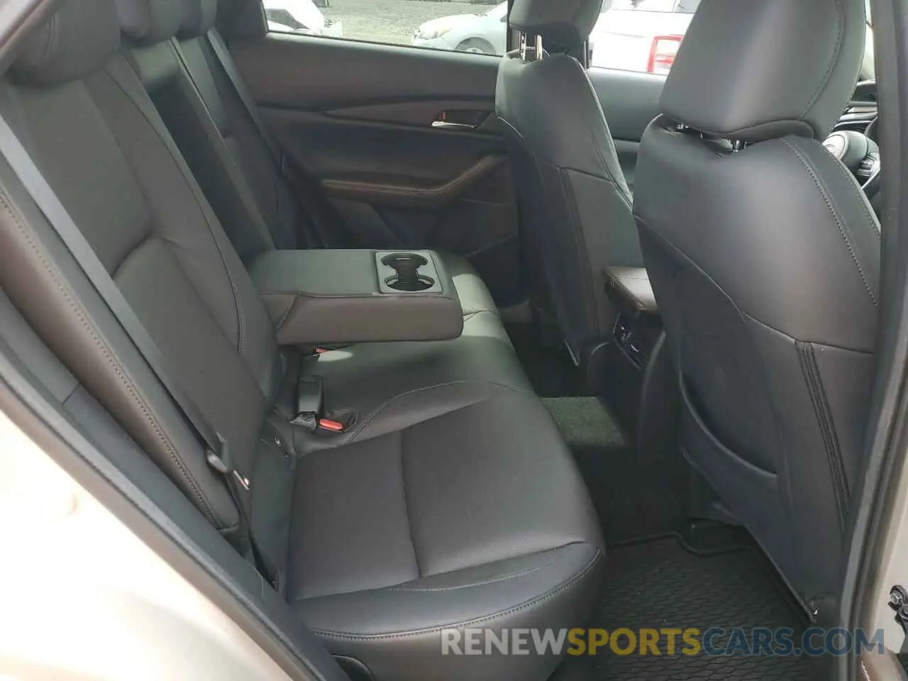11 Photograph of a damaged car 3MVDMBDM2PM501668 MAZDA CX30 2023