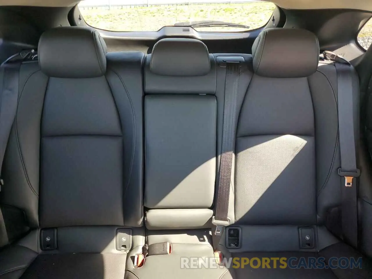 10 Photograph of a damaged car 3MVDMBDM6PM571691 MAZDA CX30 2023