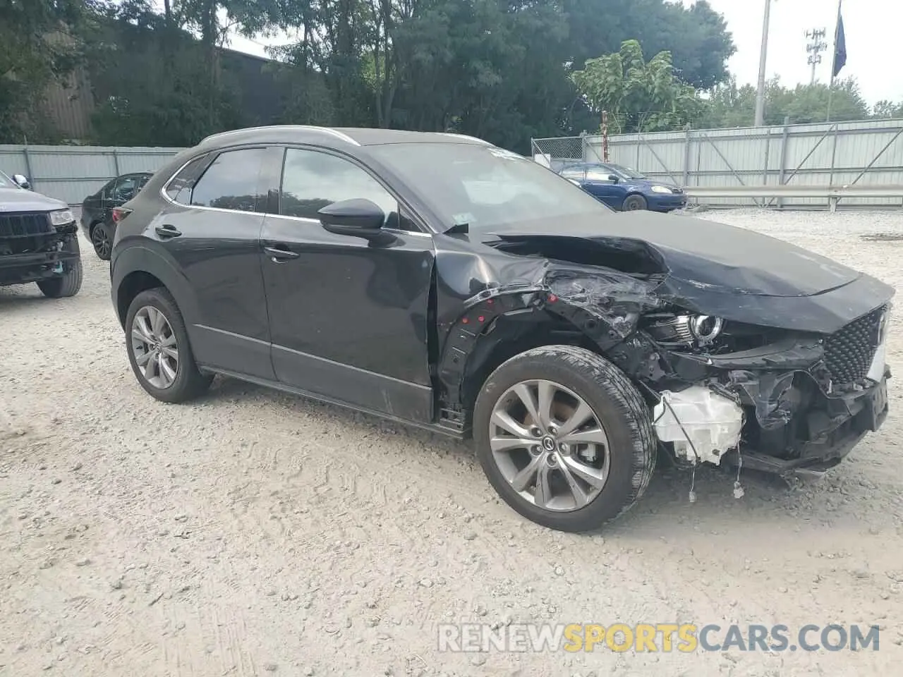 4 Photograph of a damaged car 3MVDMBDMXPM501188 MAZDA CX30 2023