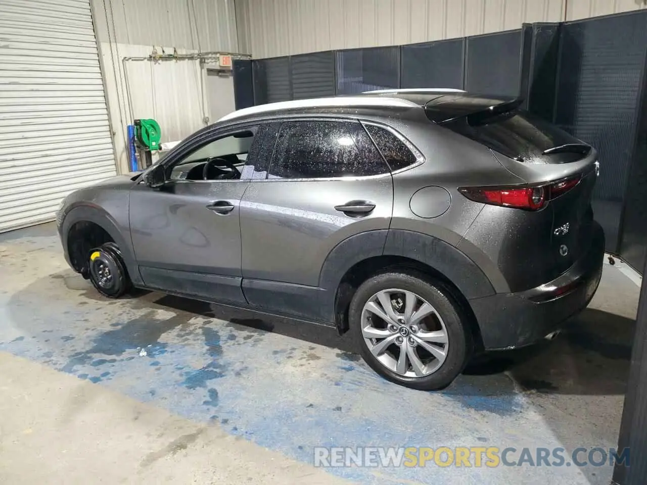 2 Photograph of a damaged car 3MVDMBDMXPM516001 MAZDA CX30 2023