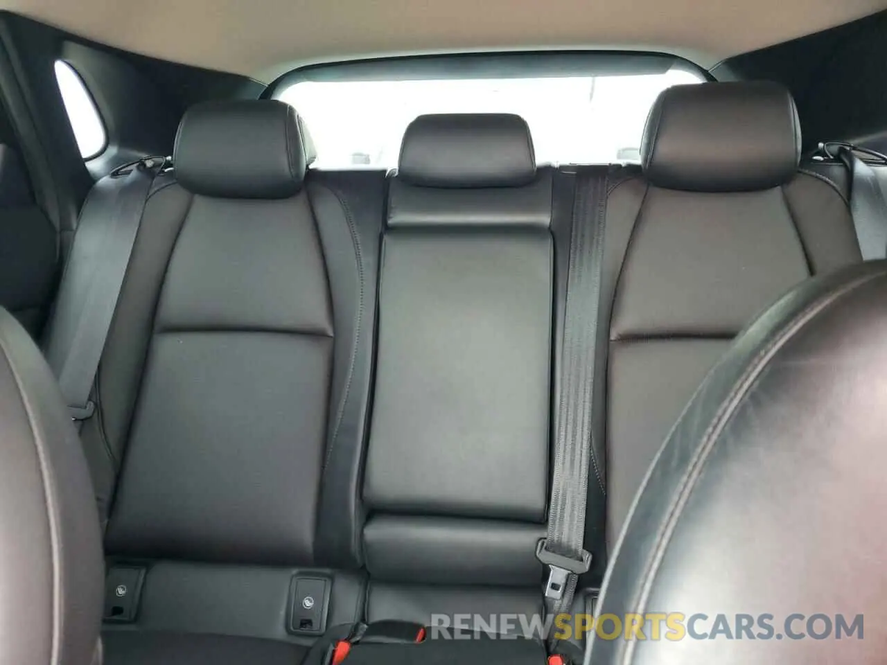 10 Photograph of a damaged car 3MVDMBDY0PM527107 MAZDA CX30 2023