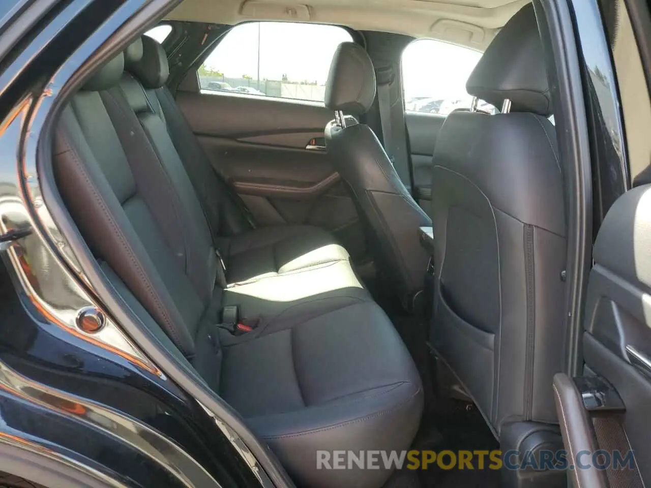 11 Photograph of a damaged car 3MVDMBEY0PM578346 MAZDA CX30 2023
