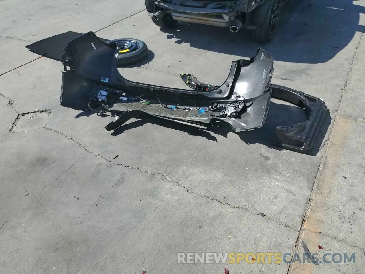 13 Photograph of a damaged car 3MVDMBEY0PM578346 MAZDA CX30 2023