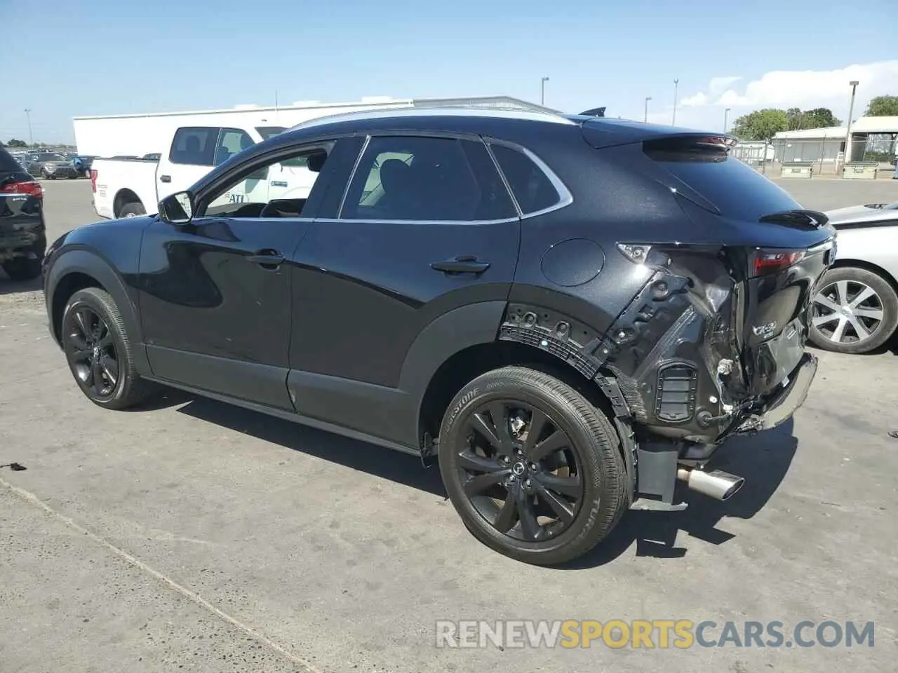 2 Photograph of a damaged car 3MVDMBEY0PM578346 MAZDA CX30 2023