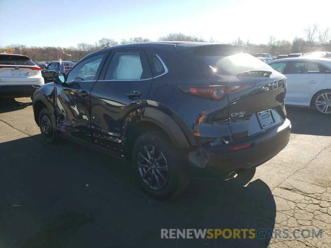 2 Photograph of a damaged car 3MVDMBAM0RM607611 MAZDA CX30 2024