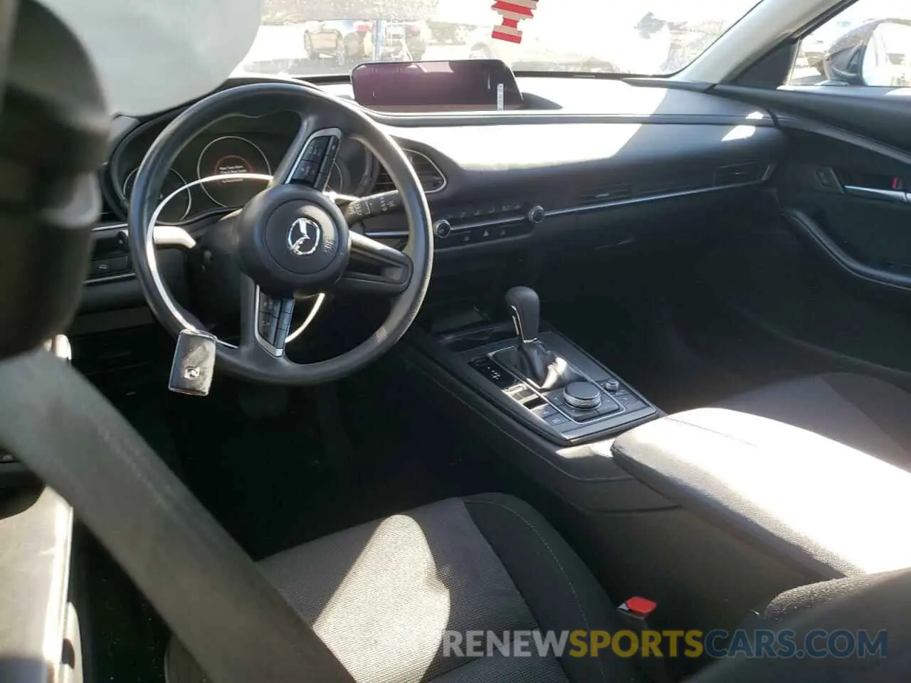 8 Photograph of a damaged car 3MVDMBAM0RM607611 MAZDA CX30 2024