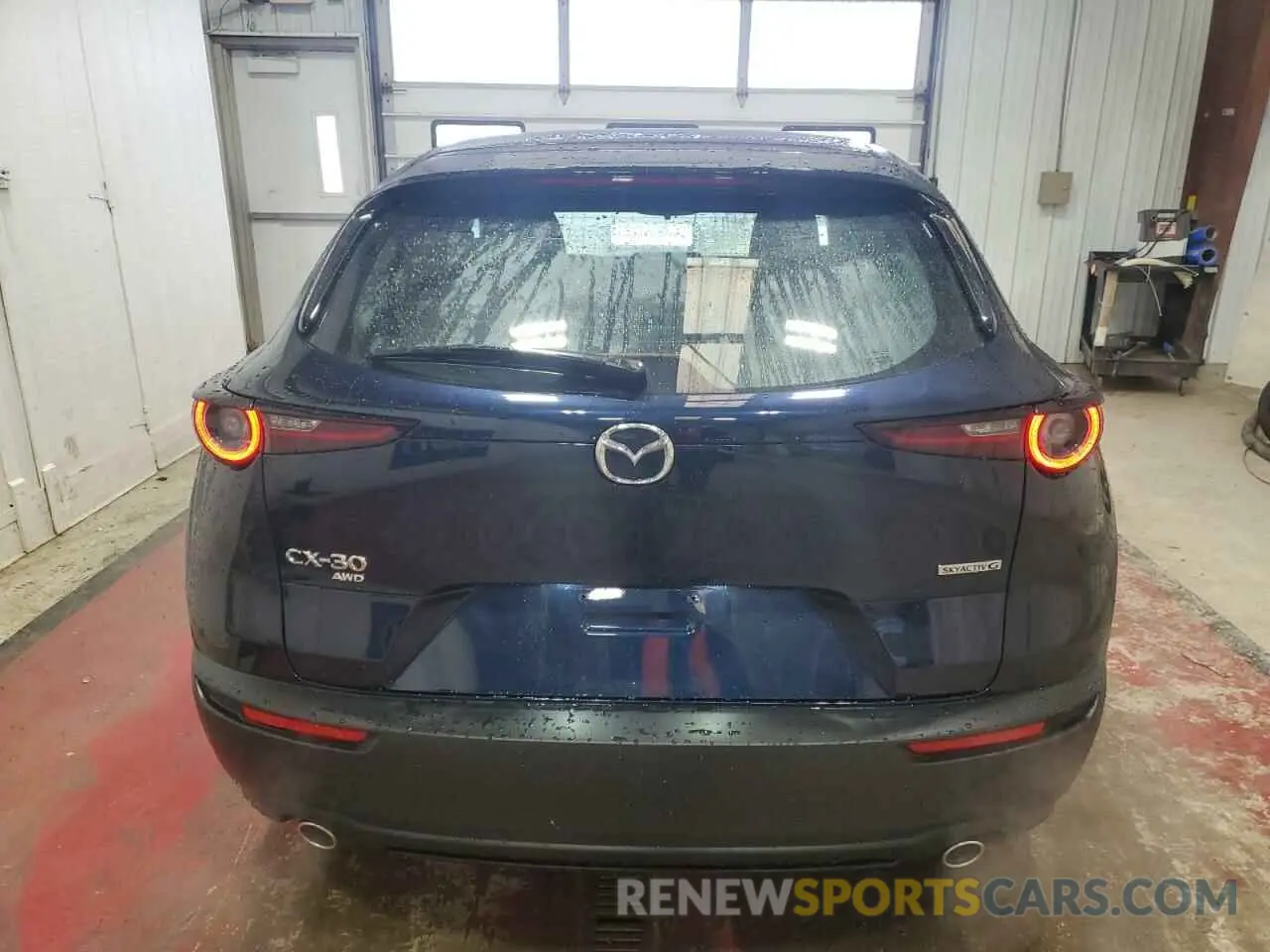 6 Photograph of a damaged car 3MVDMBAM1RM694015 MAZDA CX30 2024