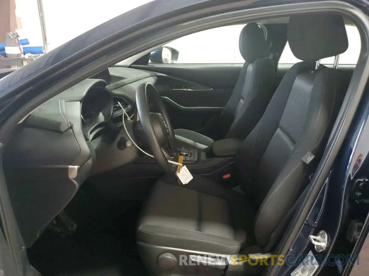 7 Photograph of a damaged car 3MVDMBAM1RM694015 MAZDA CX30 2024