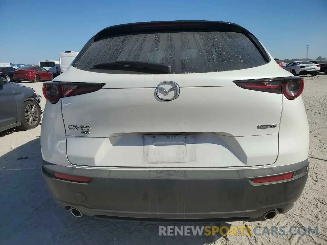 6 Photograph of a damaged car 3MVDMBAM2RM639704 MAZDA CX30 2024