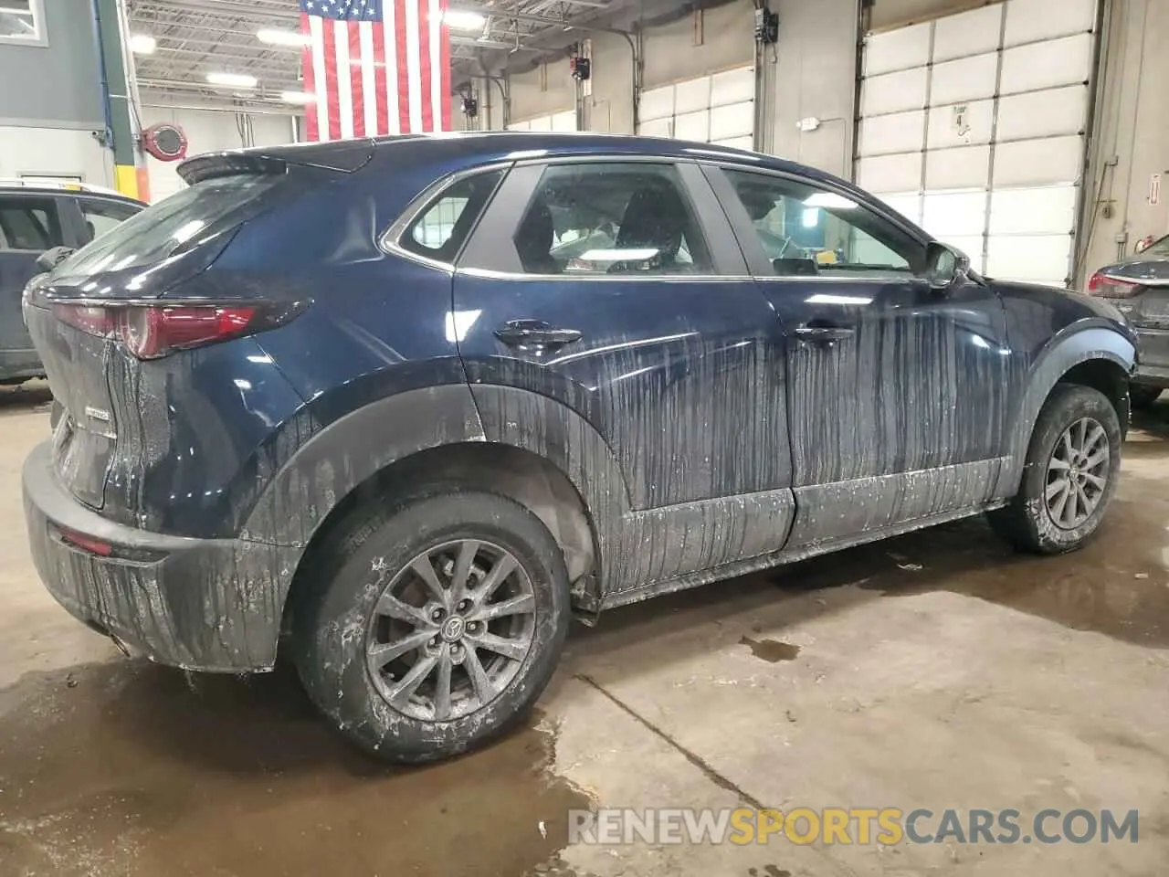 3 Photograph of a damaged car 3MVDMBAM2RM648239 MAZDA CX30 2024