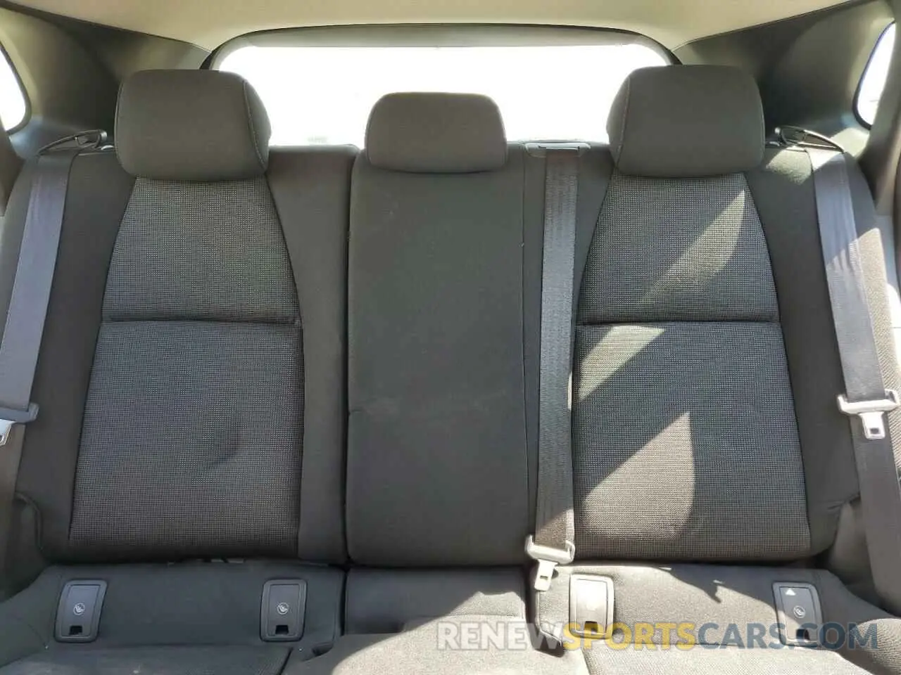 10 Photograph of a damaged car 3MVDMBAM3RM628145 MAZDA CX30 2024