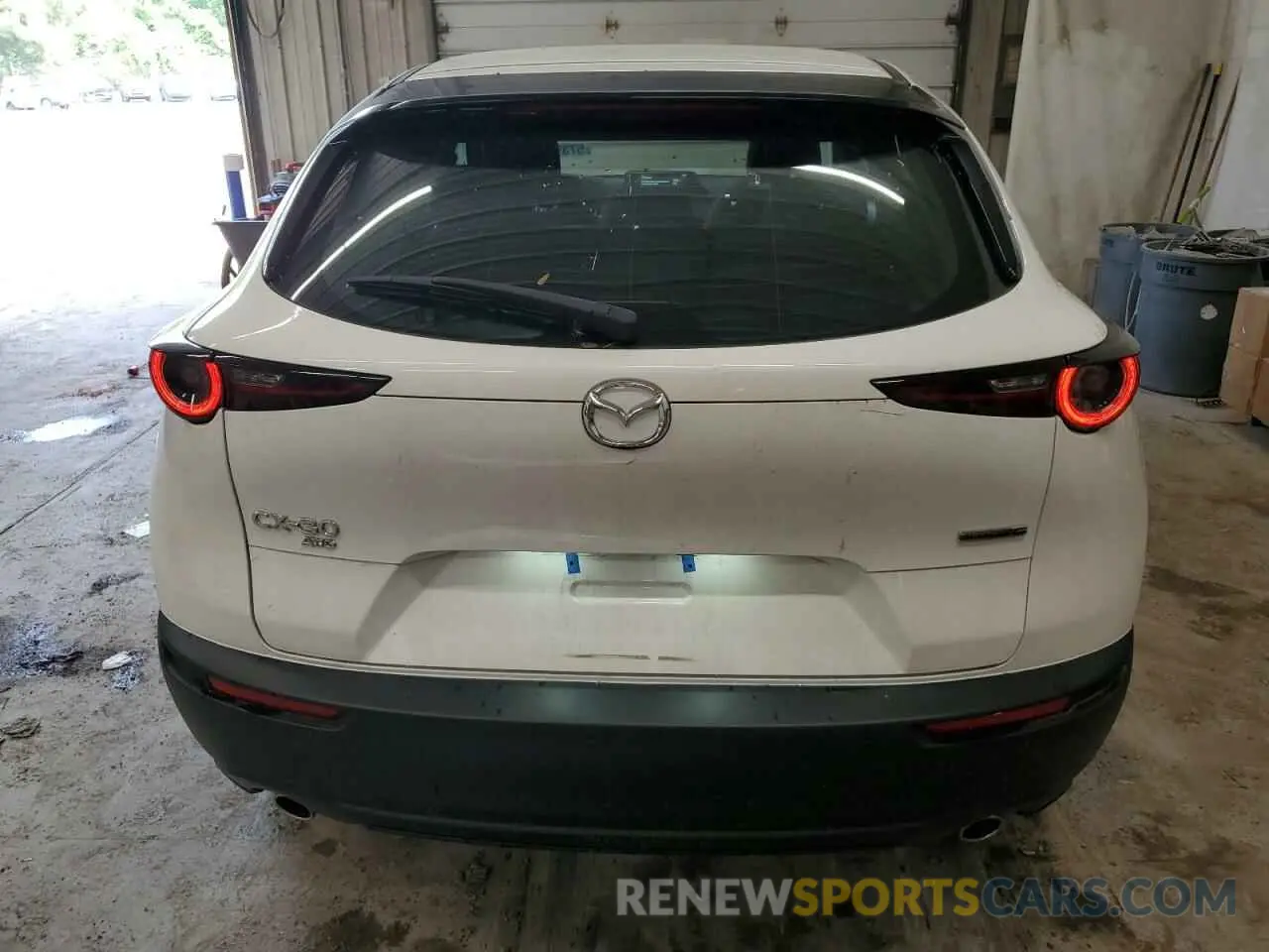 6 Photograph of a damaged car 3MVDMBAM4RM711258 MAZDA CX30 2024