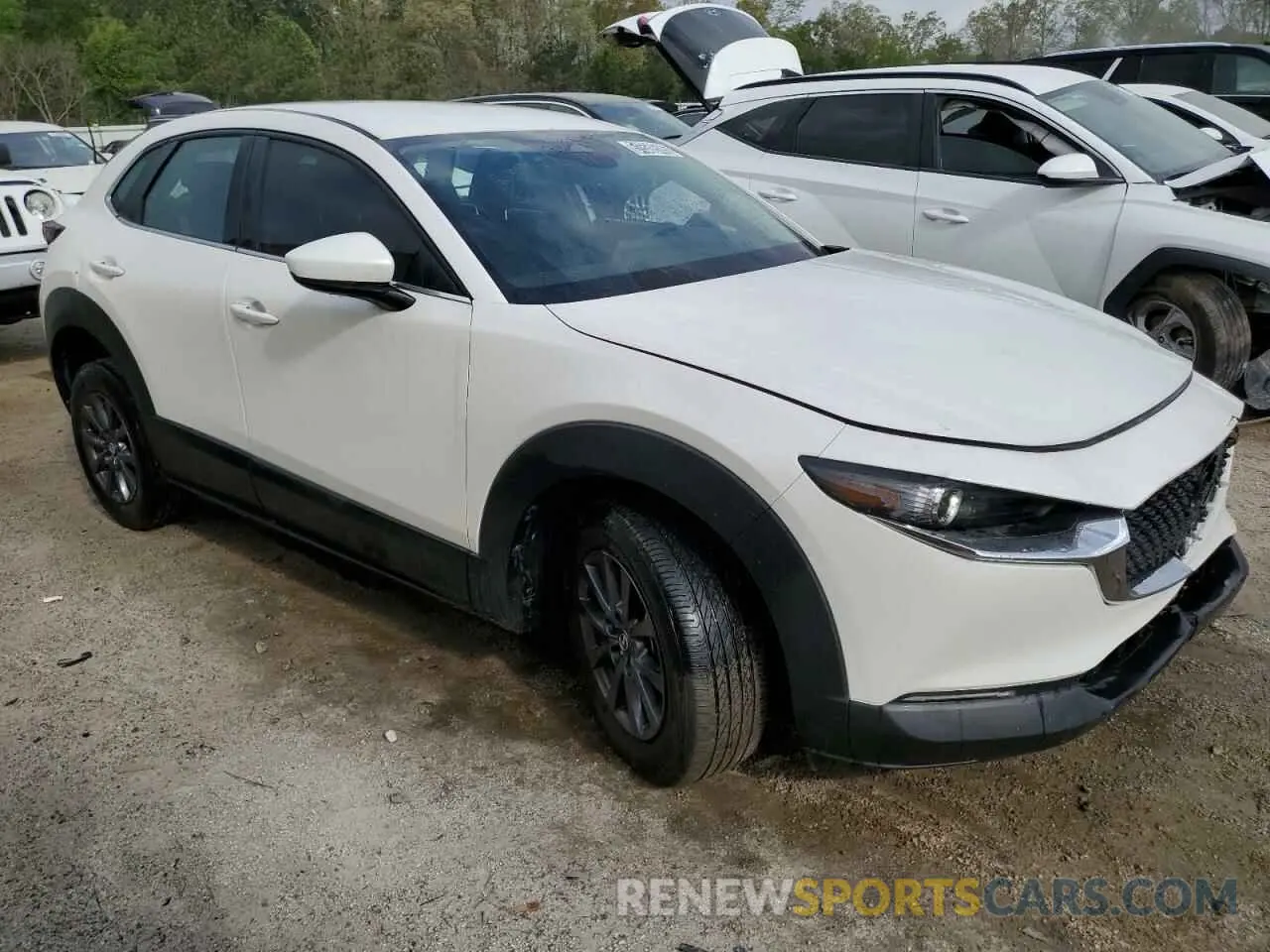 4 Photograph of a damaged car 3MVDMBAM6RM639446 MAZDA CX30 2024