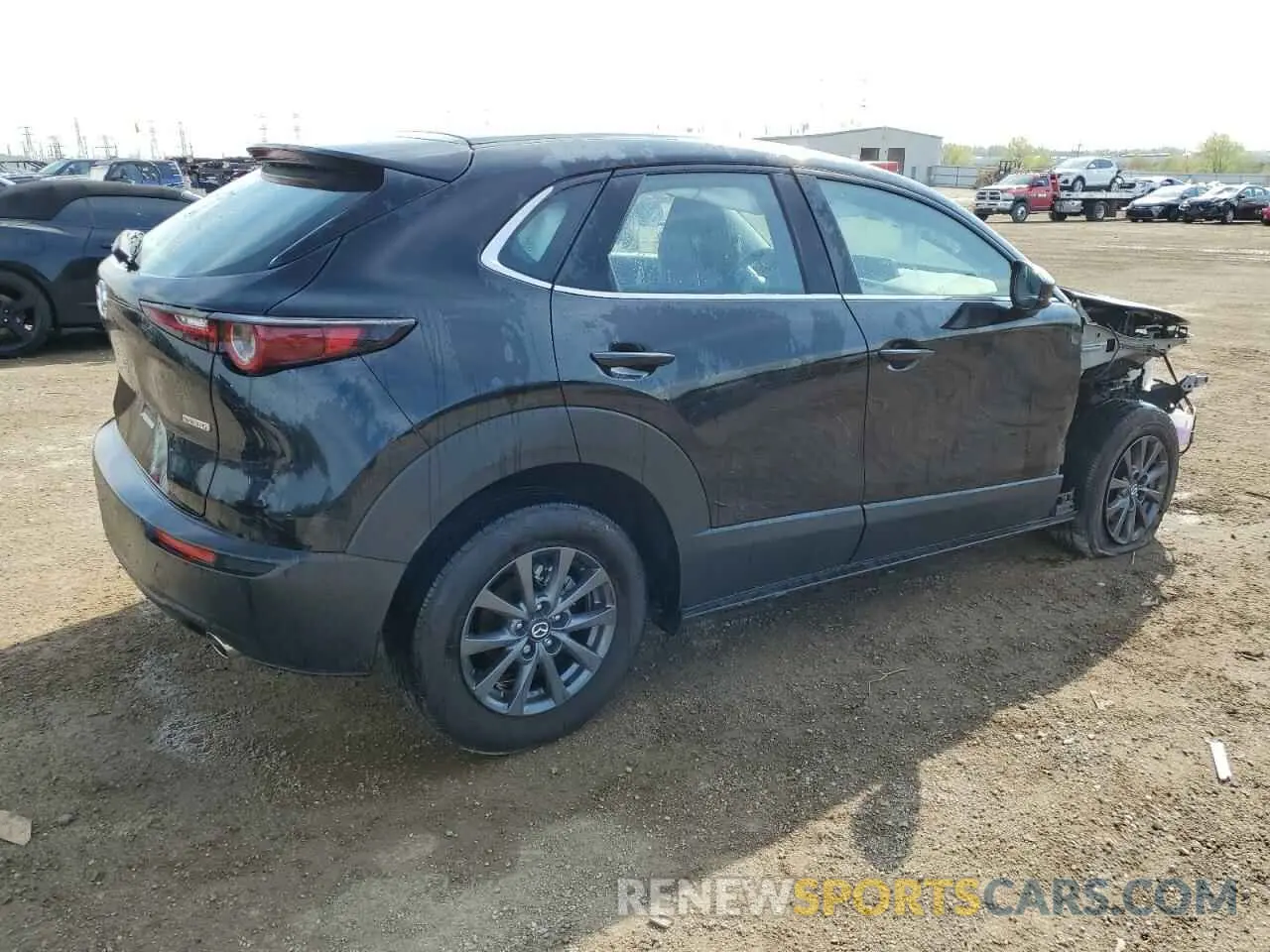 3 Photograph of a damaged car 3MVDMBAM7RM673718 MAZDA CX30 2024
