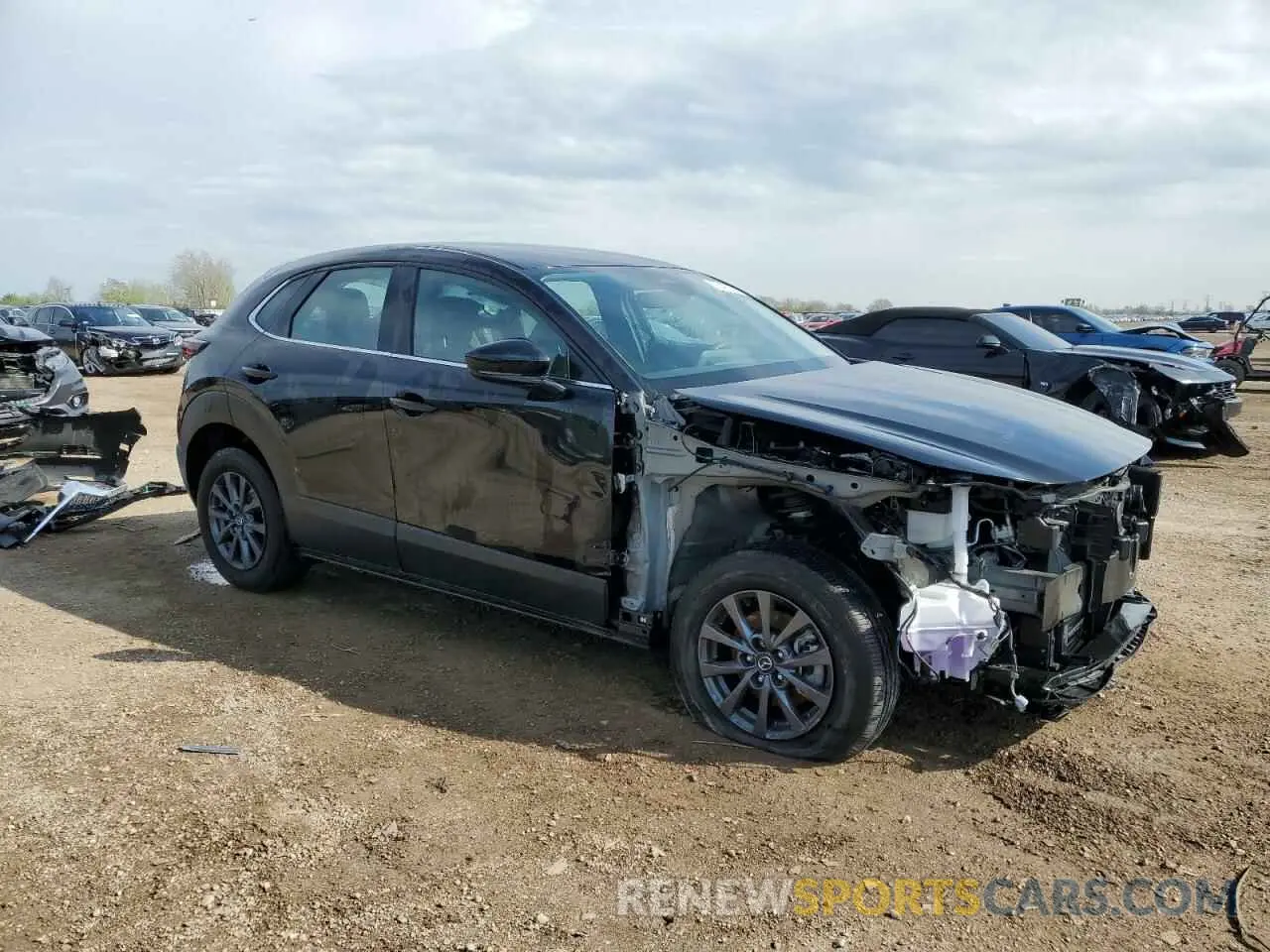 4 Photograph of a damaged car 3MVDMBAM7RM673718 MAZDA CX30 2024