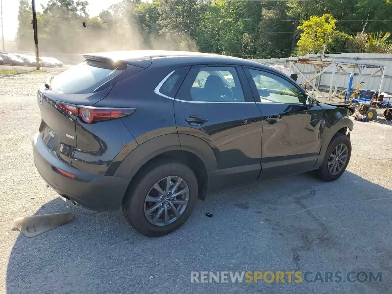 3 Photograph of a damaged car 3MVDMBAM9RM665667 MAZDA CX30 2024
