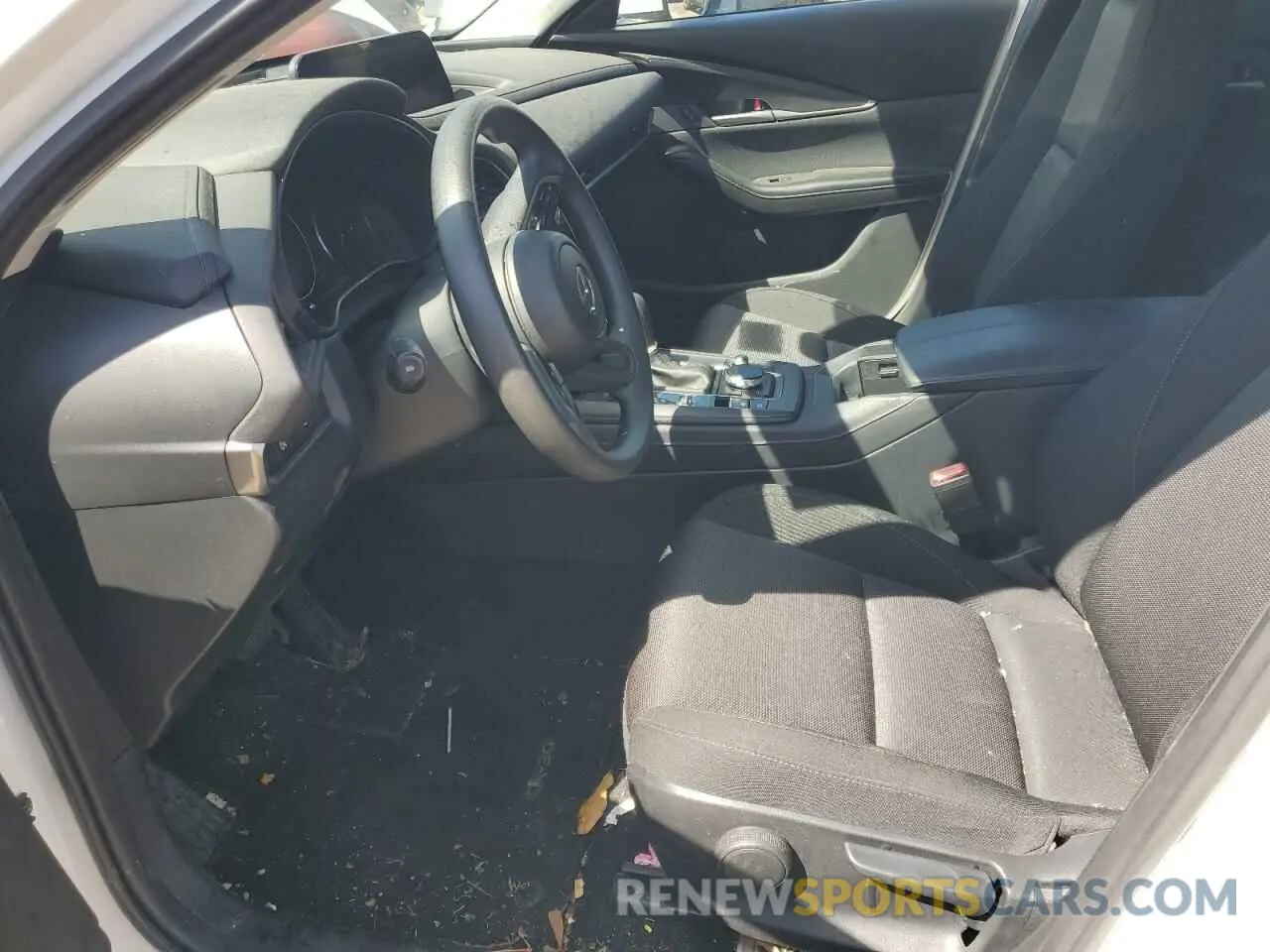 7 Photograph of a damaged car 3MVDMBAMXRM659652 MAZDA CX30 2024