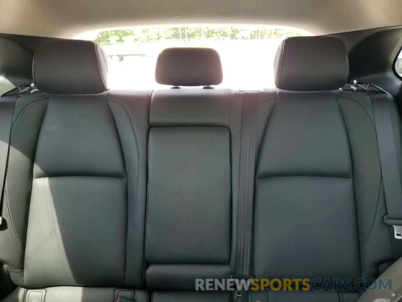 10 Photograph of a damaged car 3MVDMBBM0RM651770 MAZDA CX30 2024