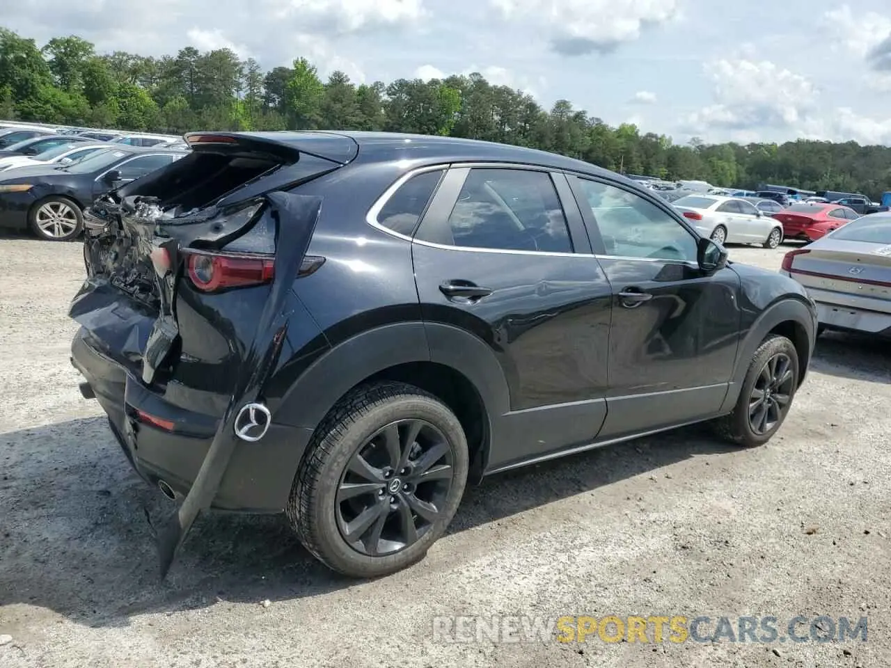 3 Photograph of a damaged car 3MVDMBBM0RM651770 MAZDA CX30 2024