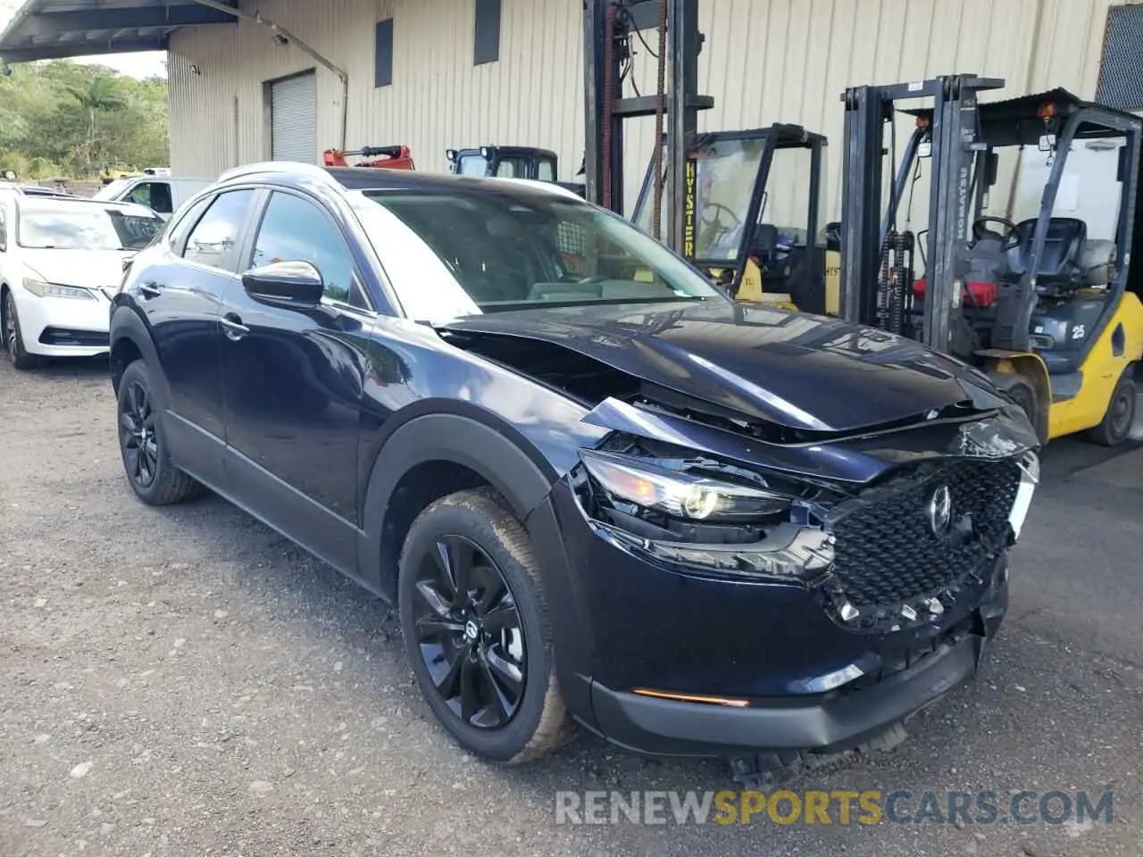 4 Photograph of a damaged car 3MVDMBBM0RM652983 MAZDA CX30 2024