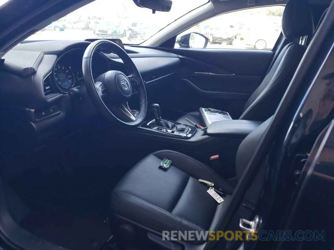 7 Photograph of a damaged car 3MVDMBBM0RM652983 MAZDA CX30 2024