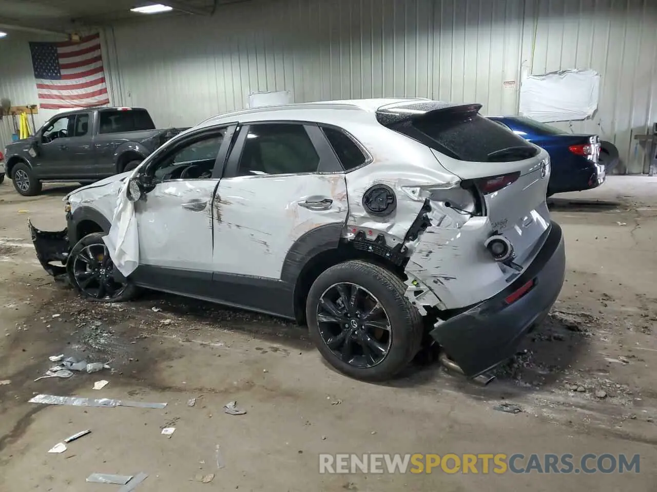2 Photograph of a damaged car 3MVDMBBM0RM717301 MAZDA CX30 2024