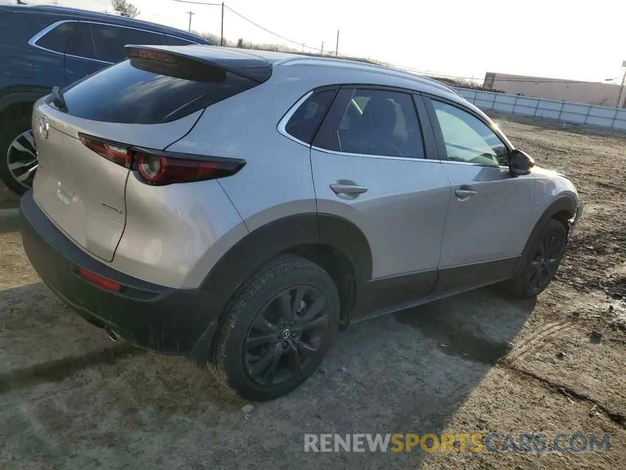 3 Photograph of a damaged car 3MVDMBBM0RM721042 MAZDA CX30 2024