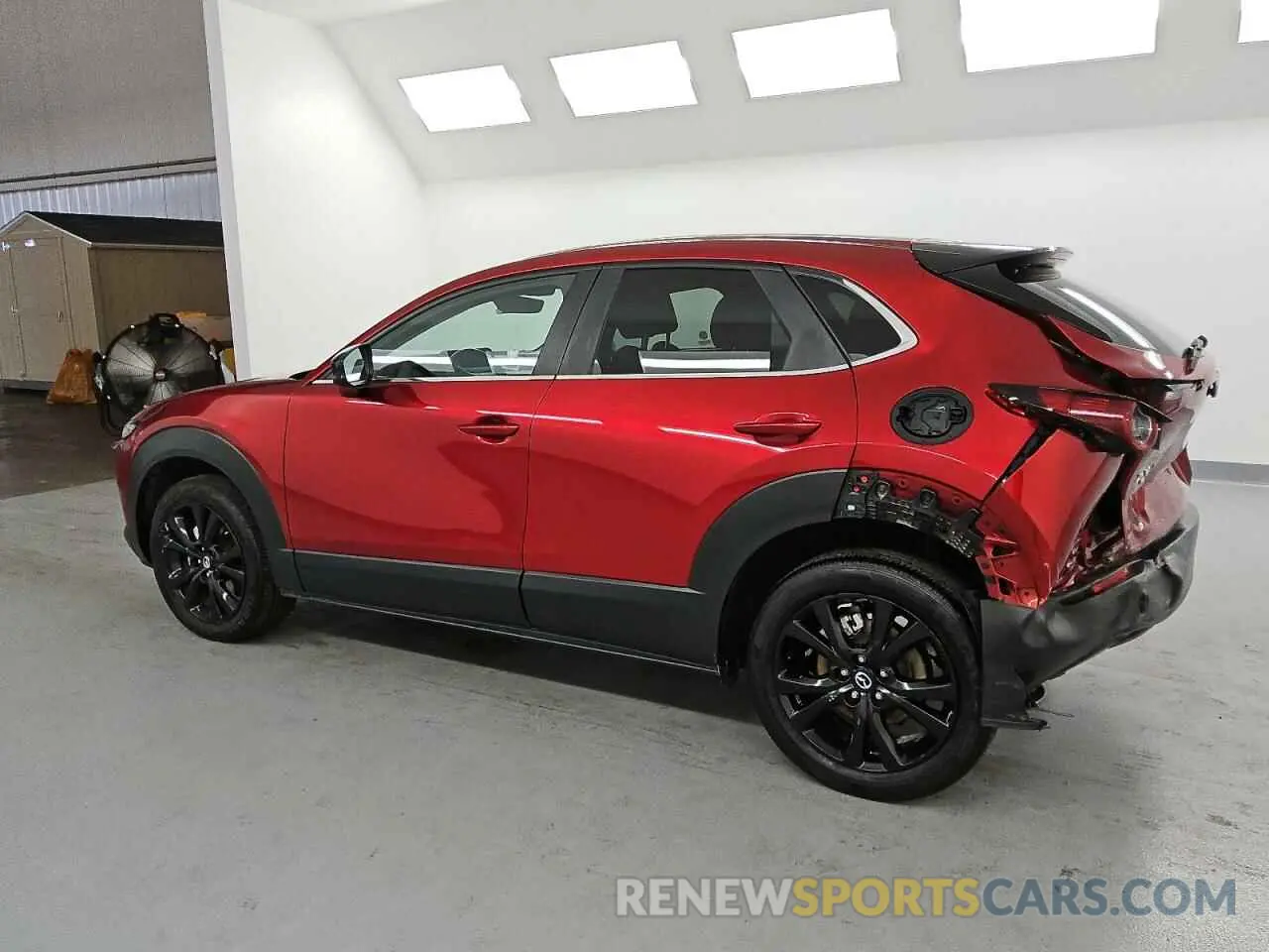 2 Photograph of a damaged car 3MVDMBBM1RM626327 MAZDA CX30 2024