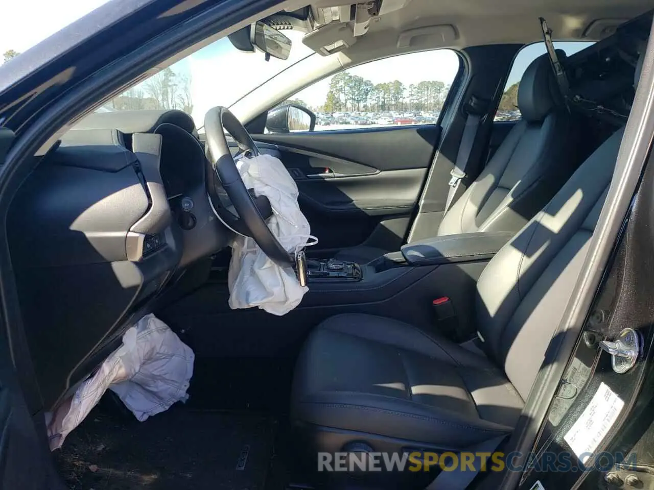 7 Photograph of a damaged car 3MVDMBBM1RM672661 MAZDA CX30 2024