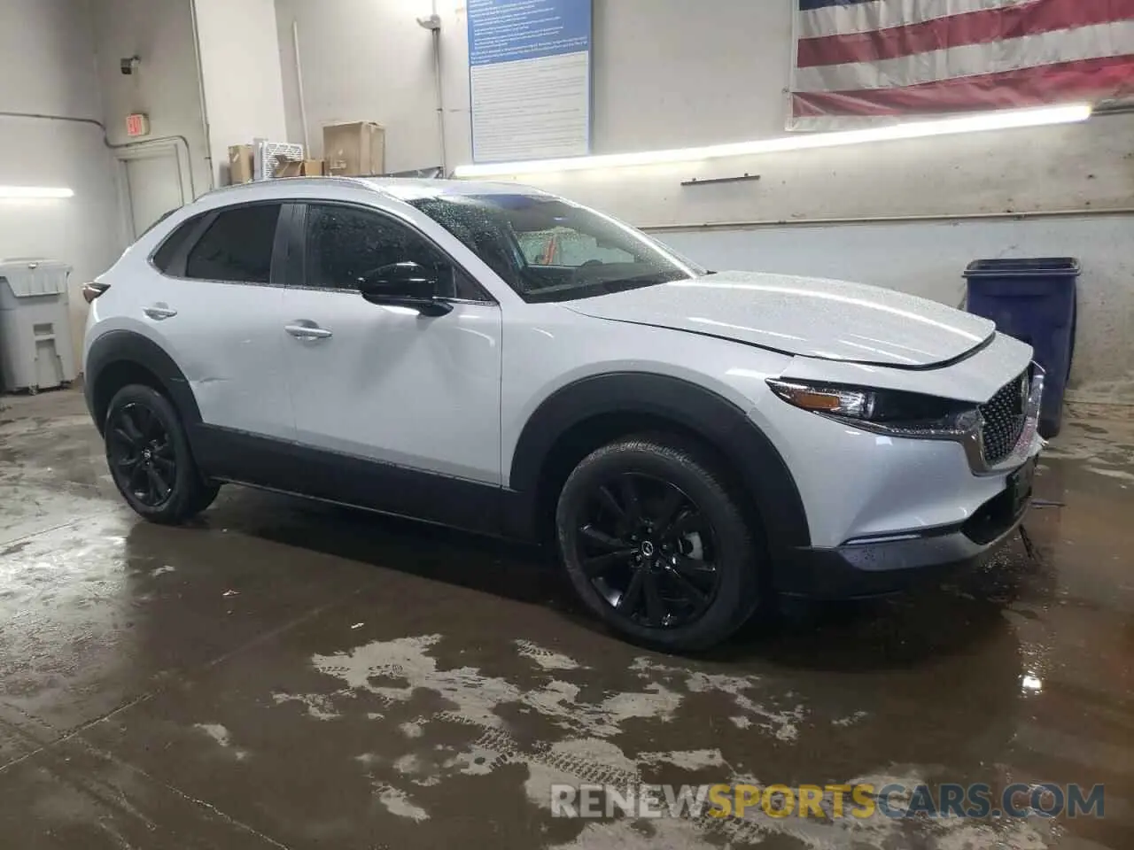 4 Photograph of a damaged car 3MVDMBBM1RM715881 MAZDA CX30 2024