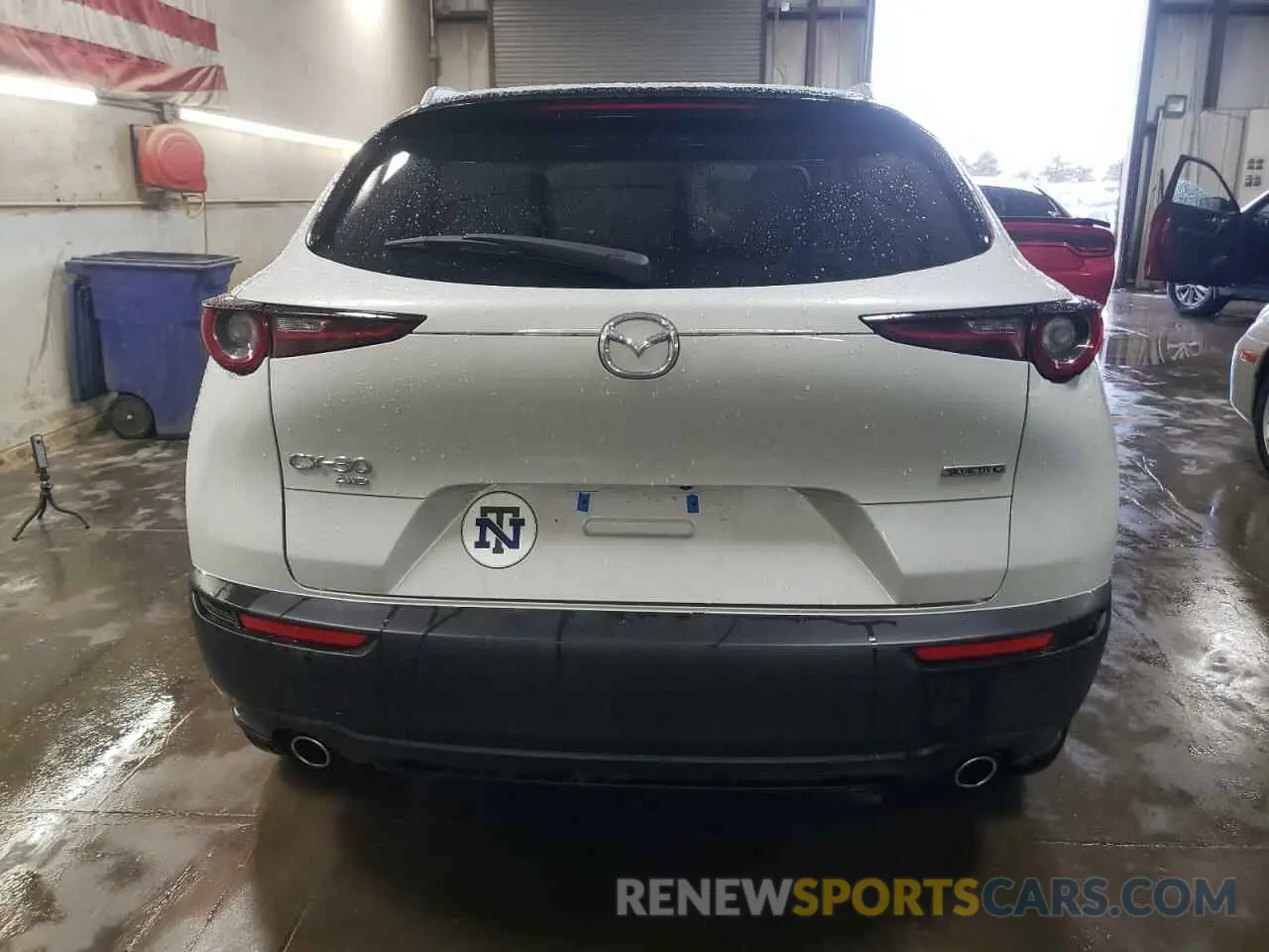 6 Photograph of a damaged car 3MVDMBBM1RM715881 MAZDA CX30 2024