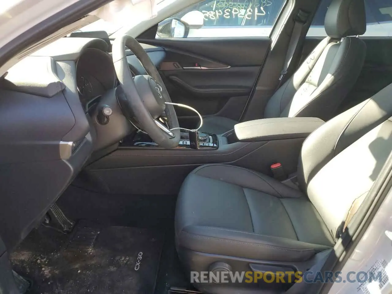 7 Photograph of a damaged car 3MVDMBBM1RM715881 MAZDA CX30 2024