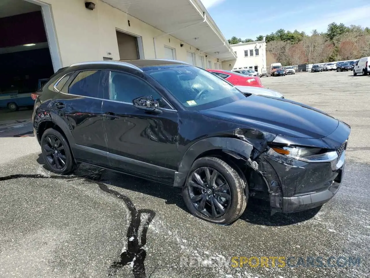 4 Photograph of a damaged car 3MVDMBBM2RM699061 MAZDA CX30 2024