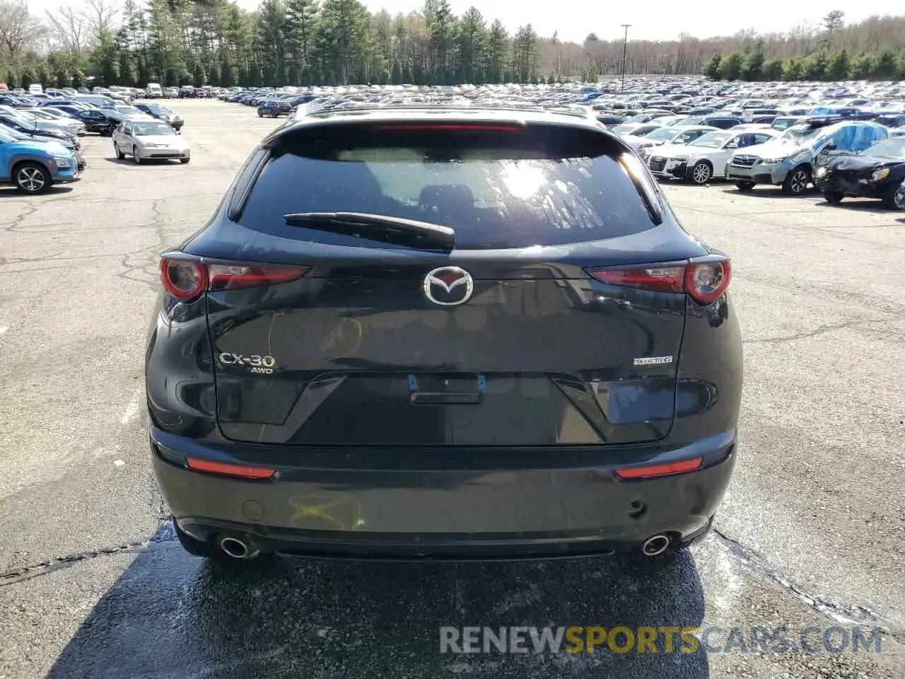 6 Photograph of a damaged car 3MVDMBBM2RM699061 MAZDA CX30 2024