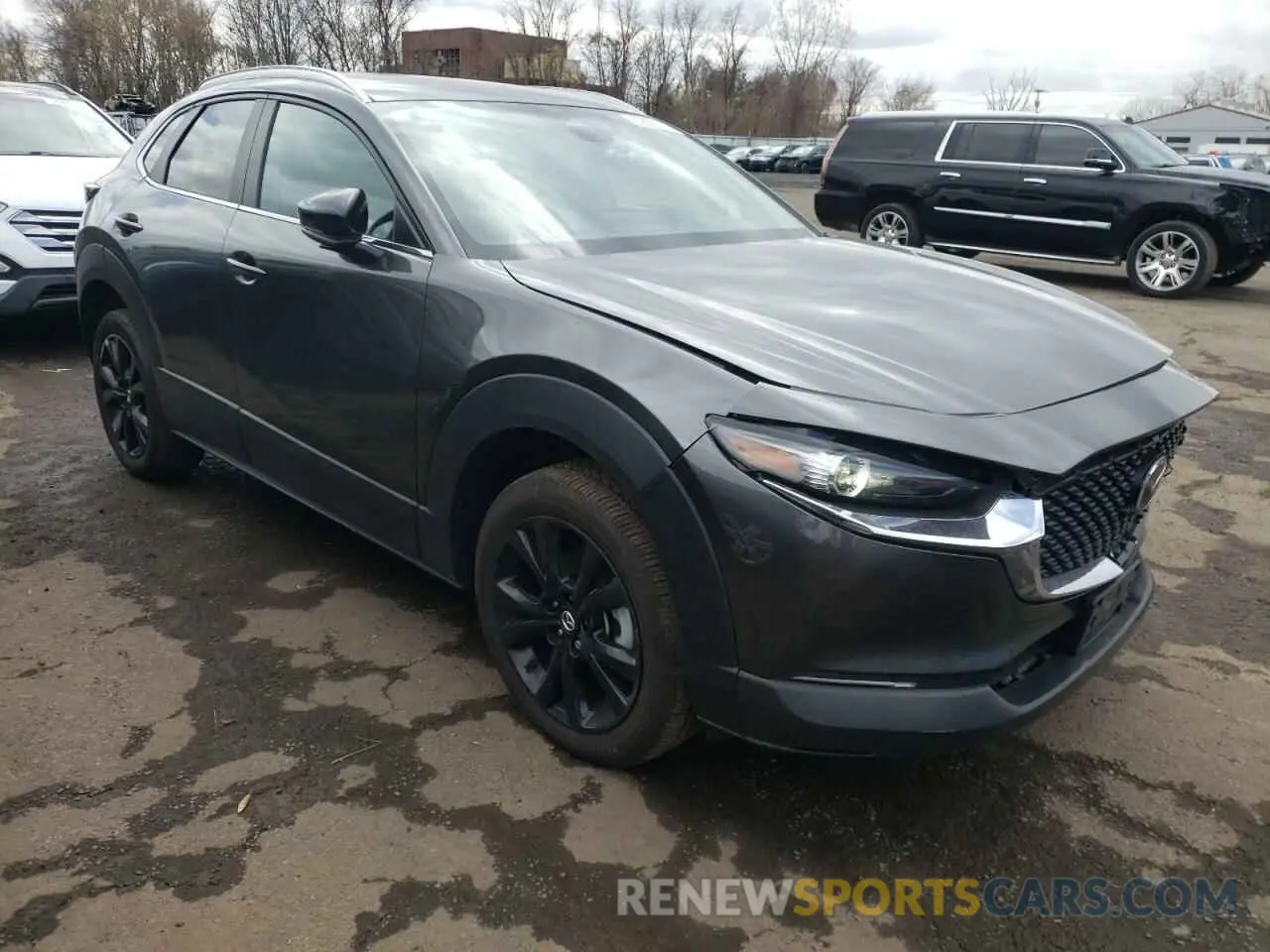 4 Photograph of a damaged car 3MVDMBBM3RM624935 MAZDA CX30 2024