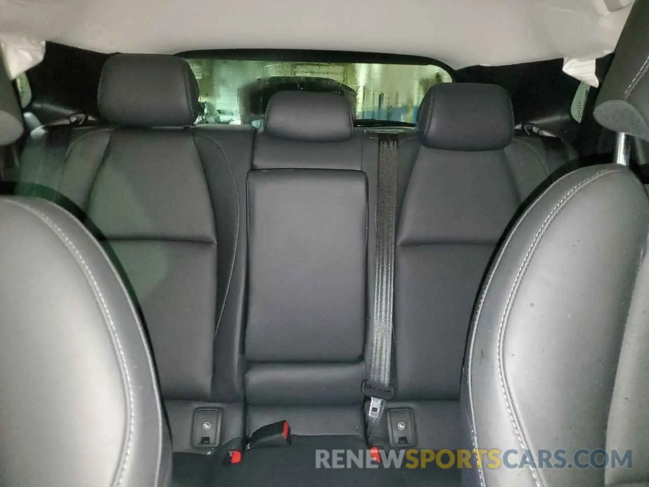 10 Photograph of a damaged car 3MVDMBBM3RM718961 MAZDA CX30 2024
