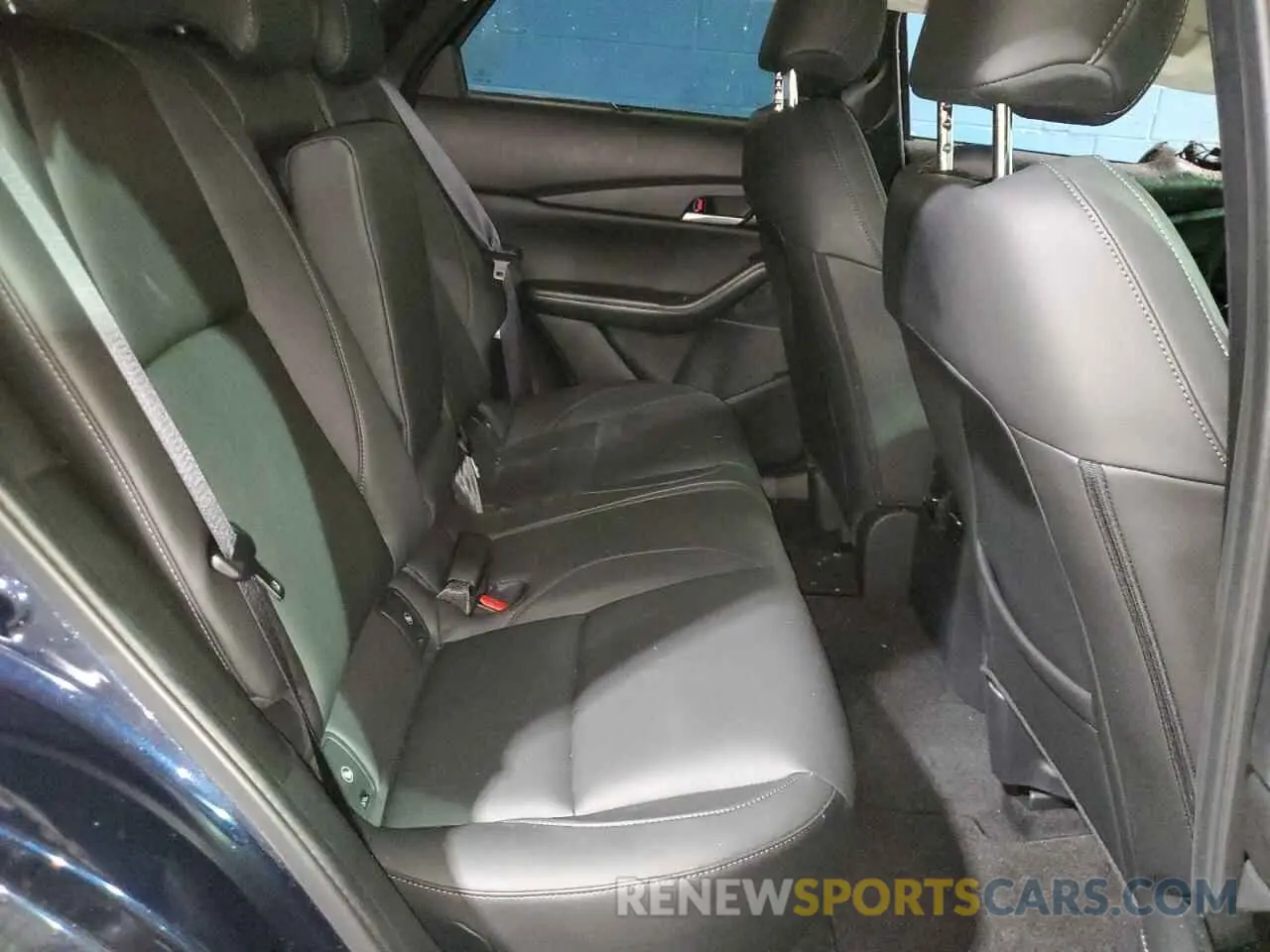 11 Photograph of a damaged car 3MVDMBBM3RM718961 MAZDA CX30 2024